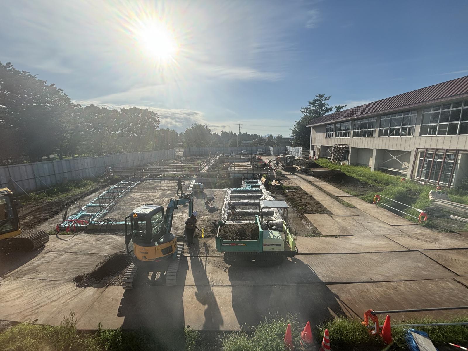 鉄筋工事、型枠工事、コンクリート工事、土工事の写真