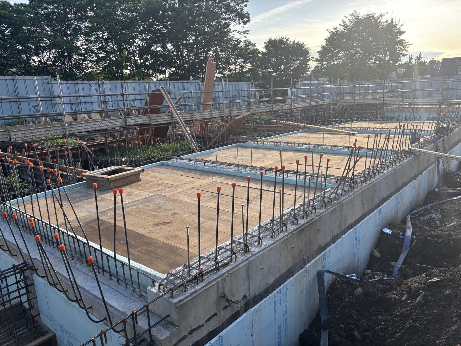 ピットスラブ張り1の写真