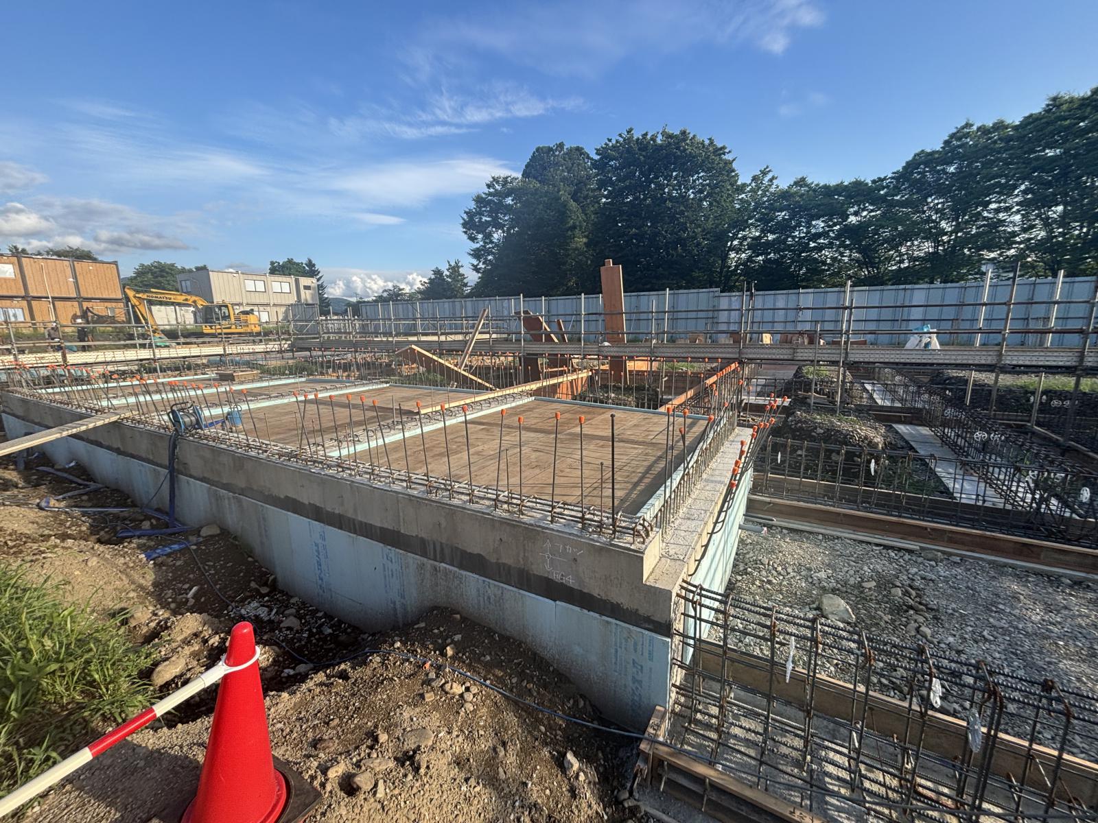 ピットスラブ張り2の写真