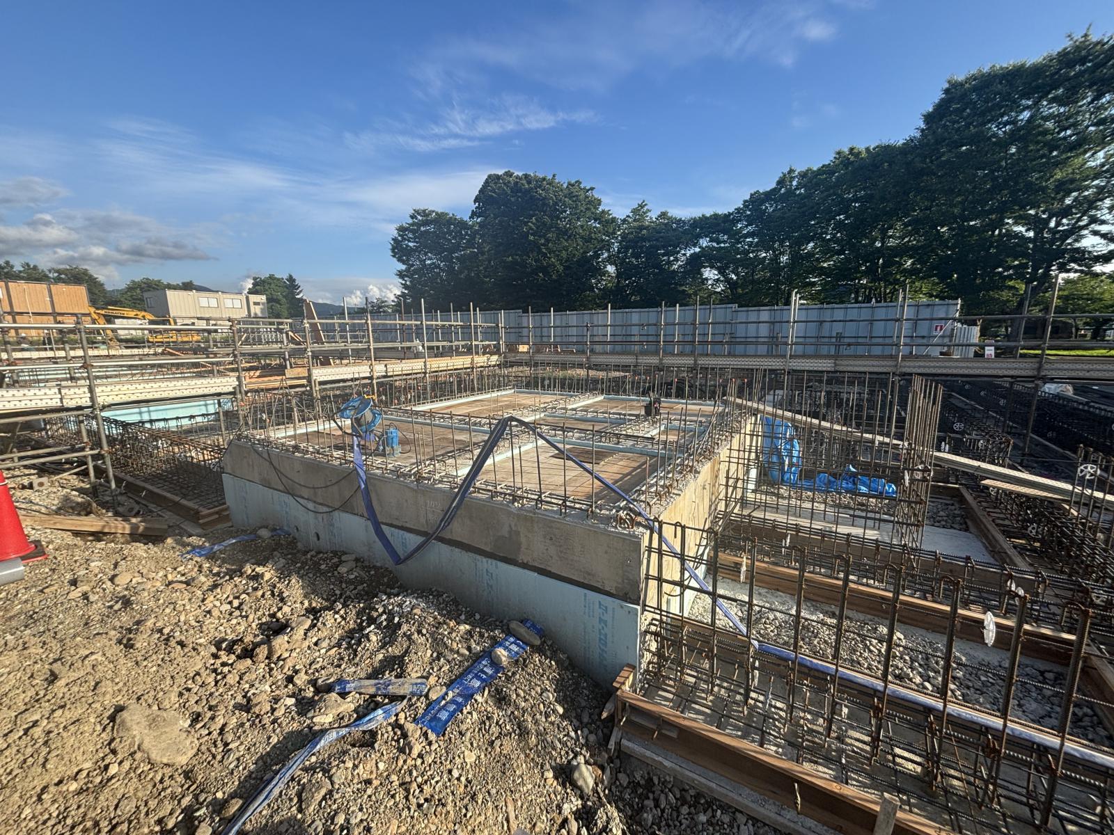 ピットスラブ張り3の写真