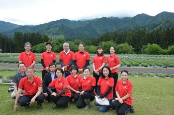 ボランティア活動の集合写真