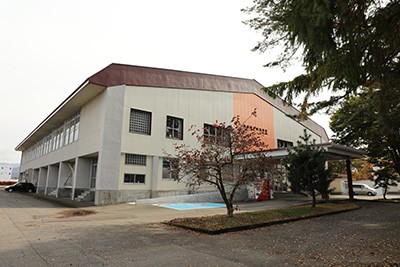 美郷町中央体育館の外観写真